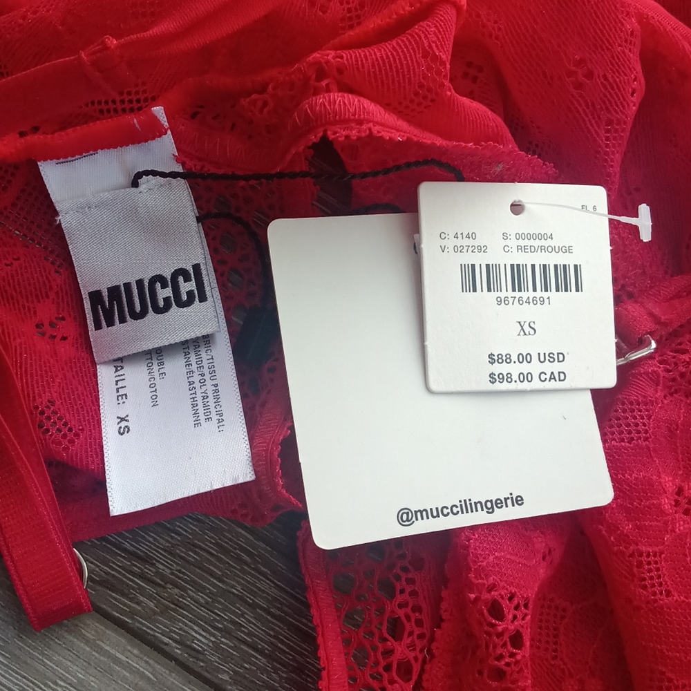 Mucci Carina Lace Bodysuit in Red XS - Picture 9 of 9